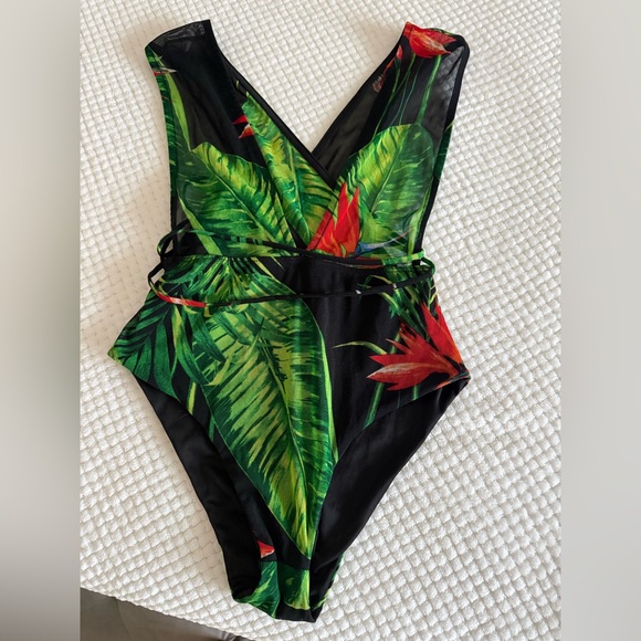 Bodysuit - Picture 6 of 6